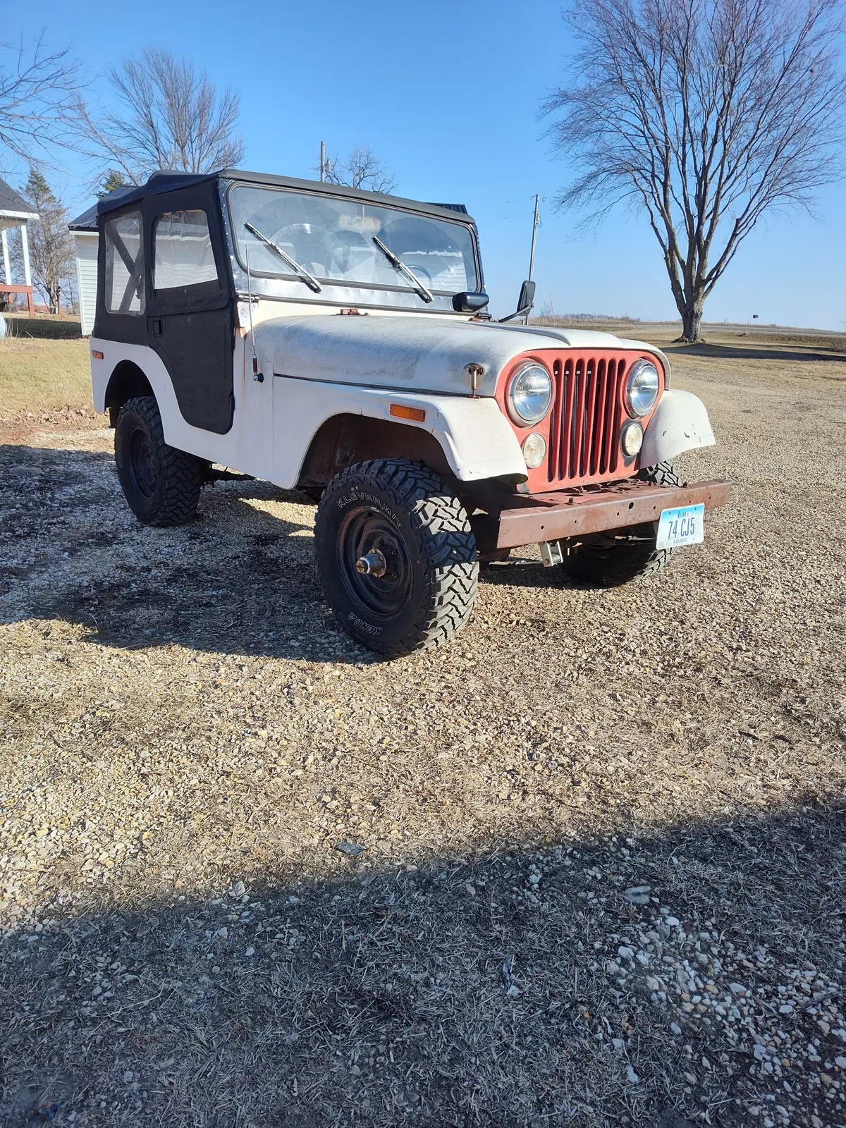 Amc-Jeep-1974-White-Black-13