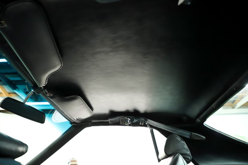 American-motors-Amx-1969-Big-Bad-Green-Charcoal-Leather-25