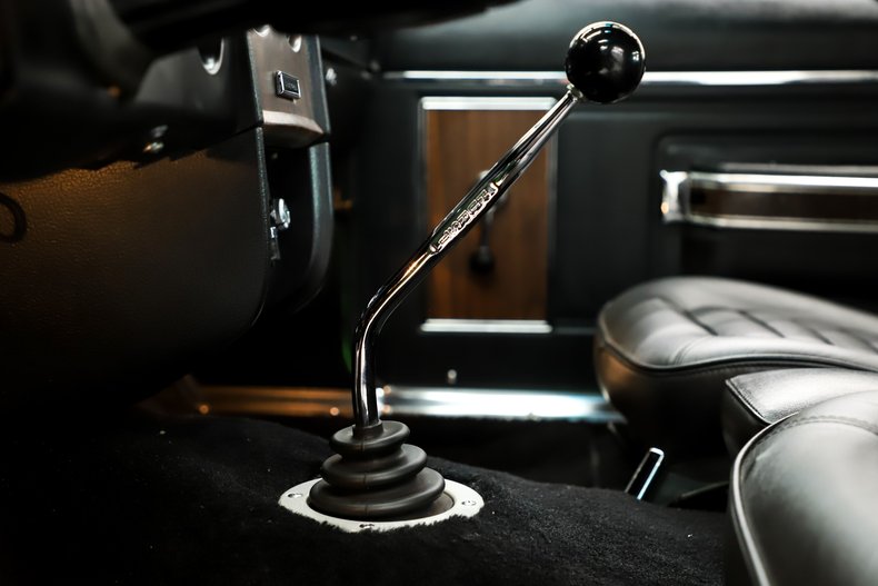 American-motors-Amx-1969-Big-Bad-Green-Charcoal-Leather-32