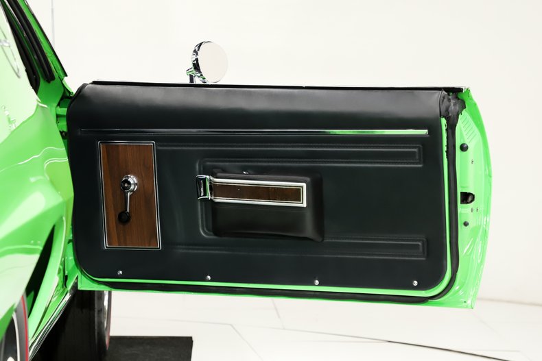 American-motors-Amx-1969-Big-Bad-Green-Charcoal-Leather-36