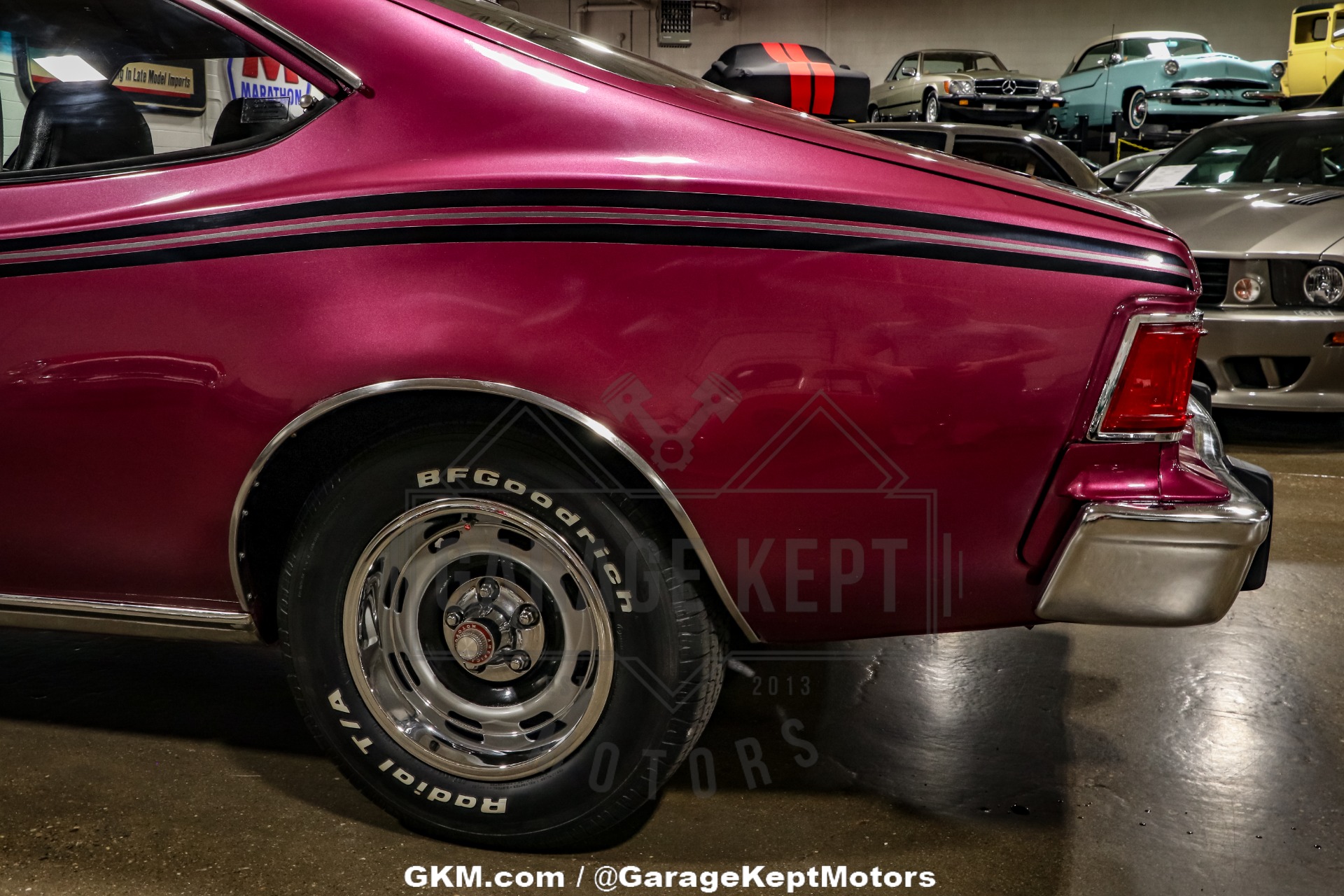 American-motors-Hornet-1974-Plum-Metallic-Black-26