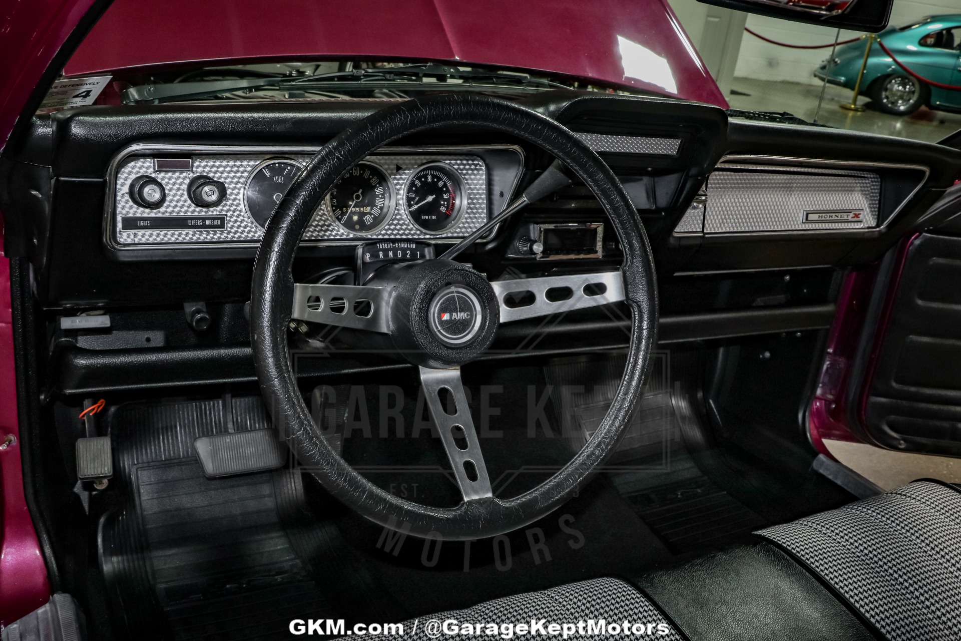 American-motors-Hornet-1974-Plum-Metallic-Black-29