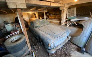 Aston-martin-Db4-1962-Blue-Red-3