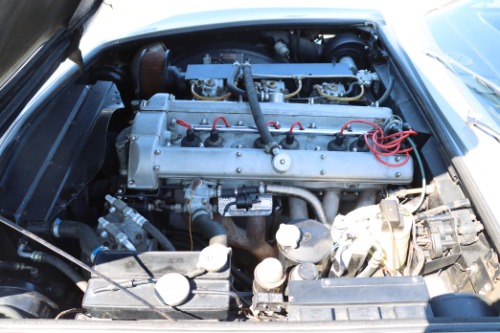 Aston-martin-Dbs-1969-Silver-Blue-Dark-7