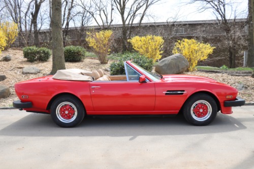 Aston-martin-V8-volante-1979-Red-Tan-2