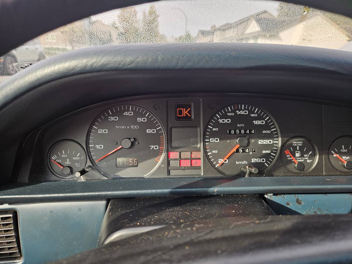 Audi-100-1990-silver-7