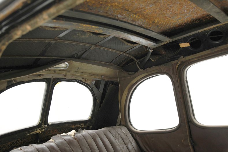 Austin-A125-1937-Black-Chocolate-18