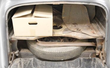 Austin-A125-1937-Black-Chocolate-3