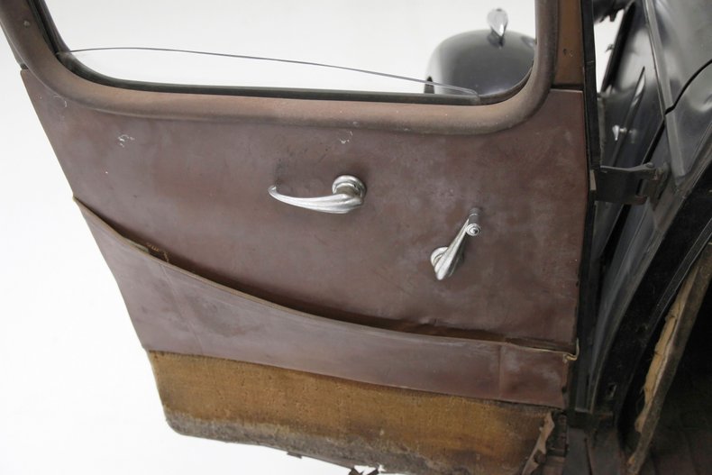 Austin-A125-1937-Black-Chocolate-31