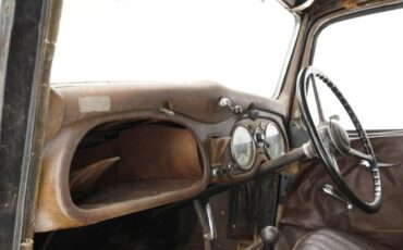 Austin-A125-1937-Black-Chocolate-39