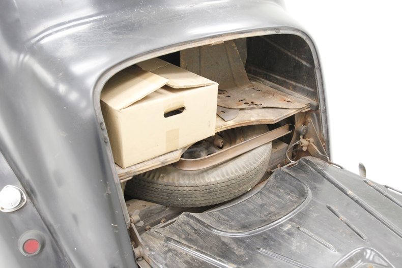 Austin-A125-1937-Black-Chocolate-4