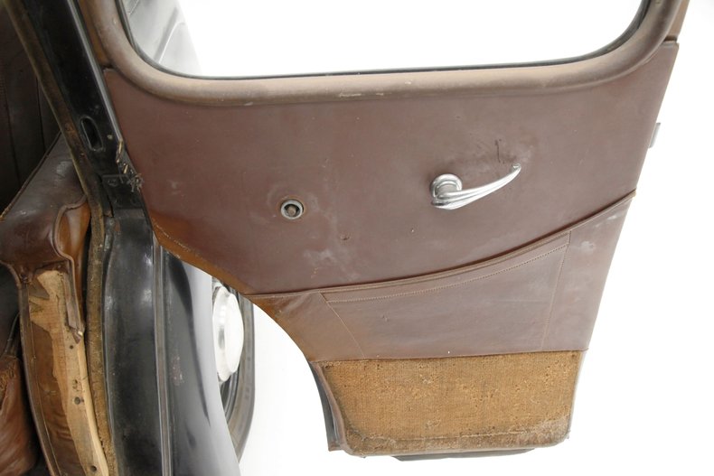 Austin-A125-1937-Black-Chocolate-41