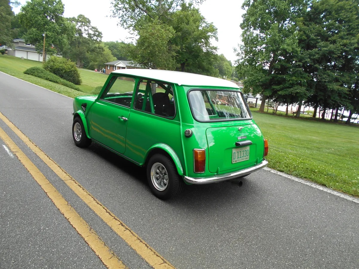 Austin-Cooper-1974-Green-Black-1