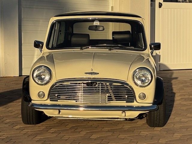 Austin-Mini-cooper-1964-Yellow-Black-1