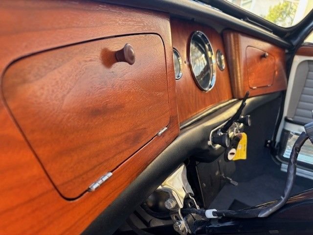 Austin-Mini-cooper-1964-Yellow-Black-11