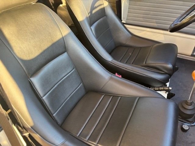 Austin-Mini-cooper-1964-Yellow-Black-15