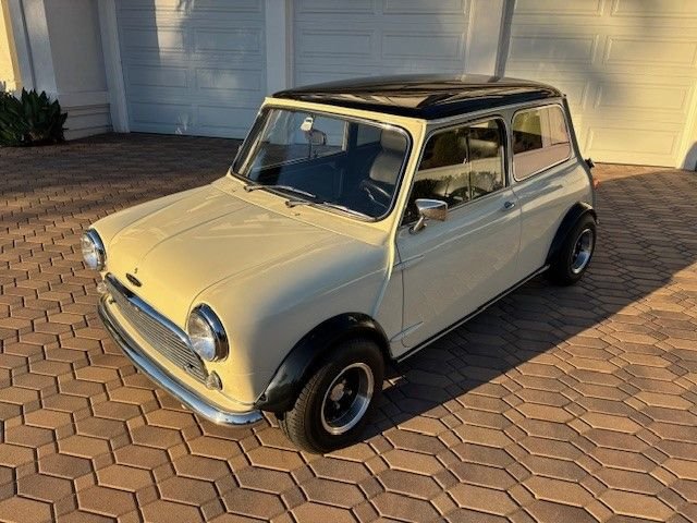 Austin-Mini-cooper-1964-Yellow-Black-23