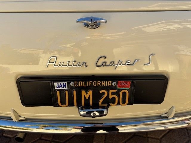 Austin-Mini-cooper-1964-Yellow-Black-26