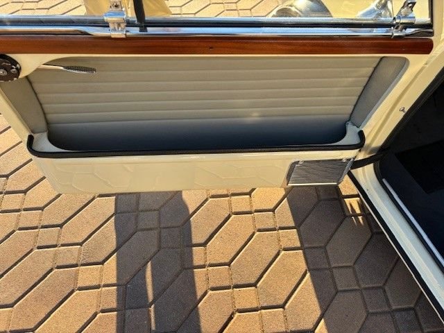 Austin-Mini-cooper-1964-Yellow-Black-30