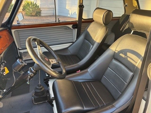 Austin-Mini-cooper-1964-Yellow-Black-8