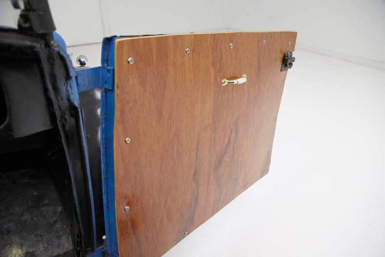 Austin-Other-1933-Light-Blue-Blue-24