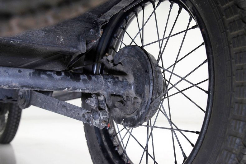 Austin-Seven-1926-Red-Black-40