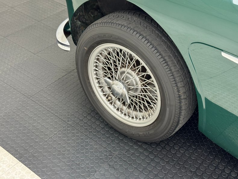 Austin-healey-3000-1967-British-Racing-Green-Black-13