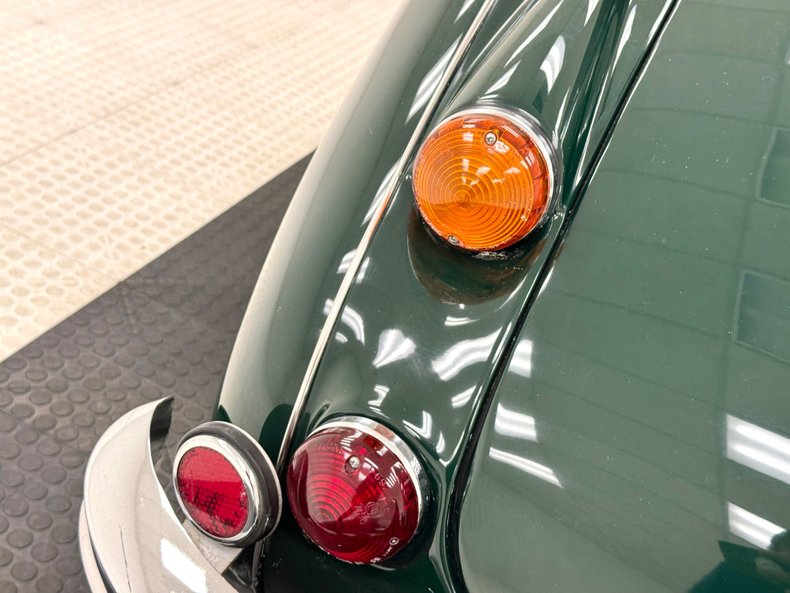 Austin-healey-3000-1967-British-Racing-Green-Black-20