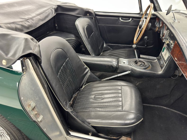 Austin-healey-3000-1967-British-Racing-Green-Black-34