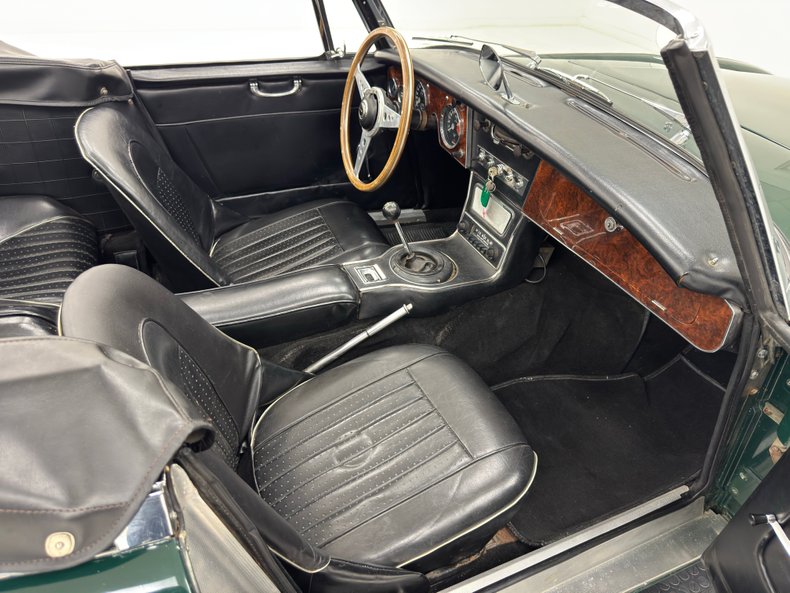 Austin-healey-3000-1967-British-Racing-Green-Black-35