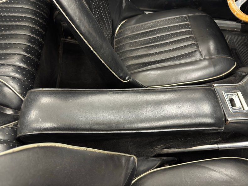 Austin-healey-3000-1967-British-Racing-Green-Black-45