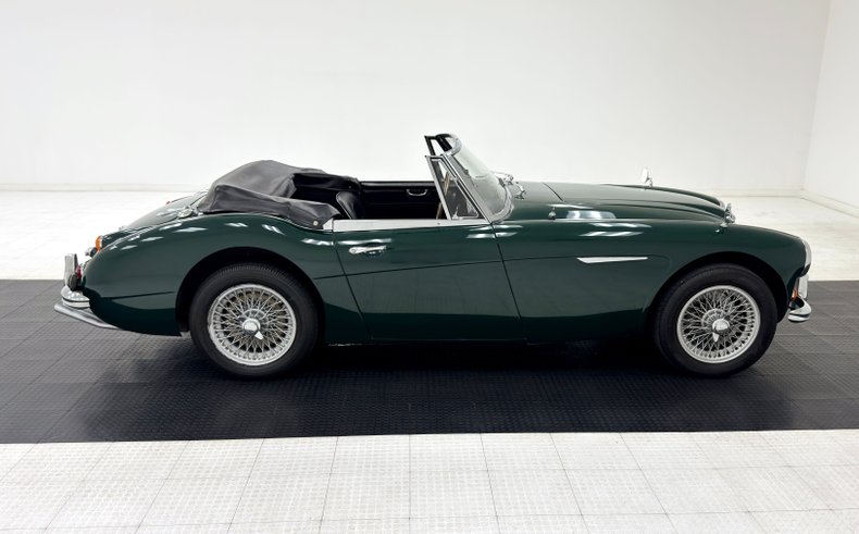 Austin-healey-3000-1967-British-Racing-Green-Black-7