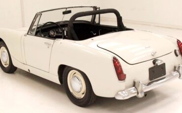 Austin-healey-Sprite-1966-Old-English-White-Black-15