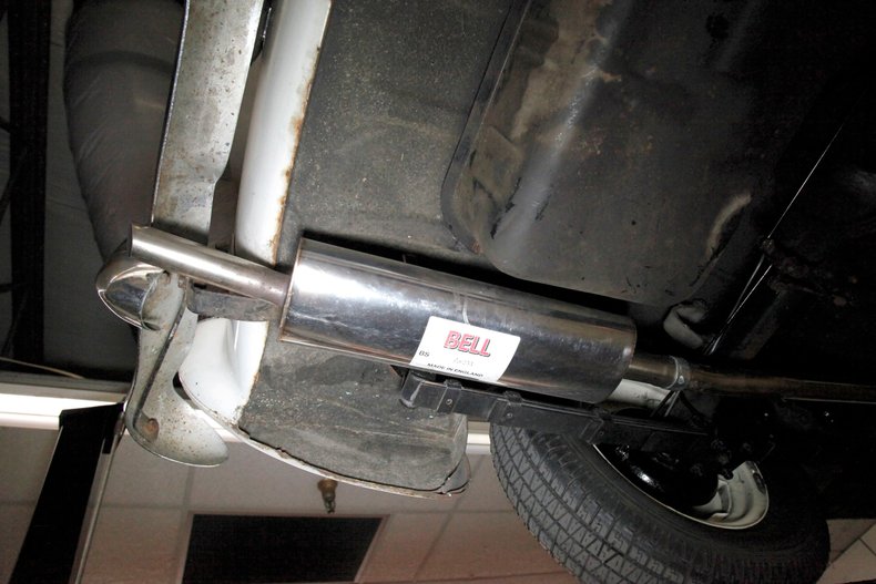 Austin-healey-Sprite-1966-Old-English-White-Black-2