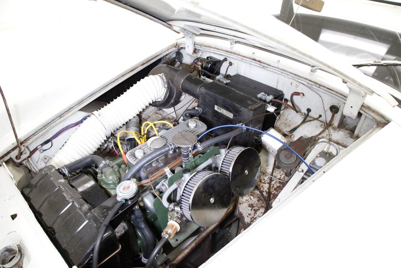 Austin-healey-Sprite-1966-Old-English-White-Black-21