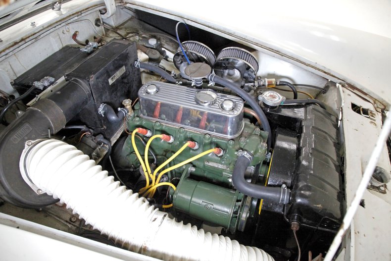 Austin-healey-Sprite-1966-Old-English-White-Black-22