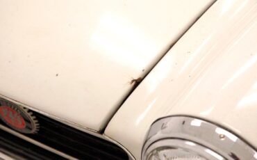 Austin-healey-Sprite-1966-Old-English-White-Black-26