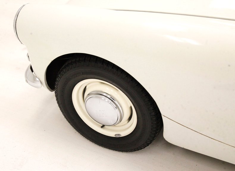 Austin-healey-Sprite-1966-Old-English-White-Black-28