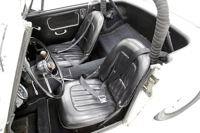 Austin-healey-Sprite-1966-Old-English-White-Black-38