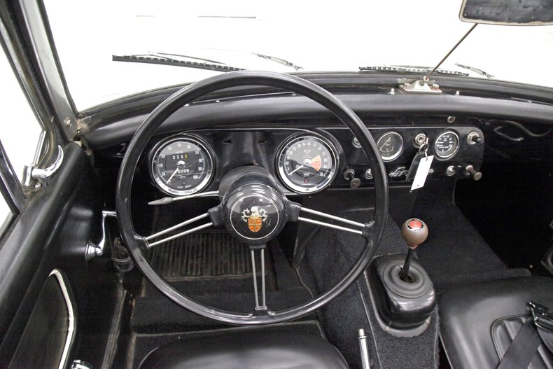 Austin-healey-Sprite-1966-Old-English-White-Black-39