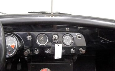 Austin-healey-Sprite-1966-Old-English-White-Black-42