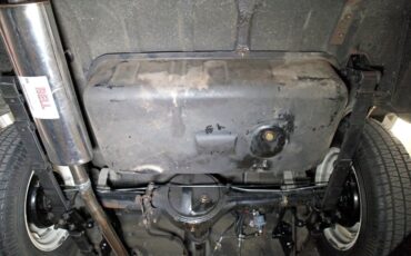 Austin-healey-Sprite-1966-Old-English-White-Black-49