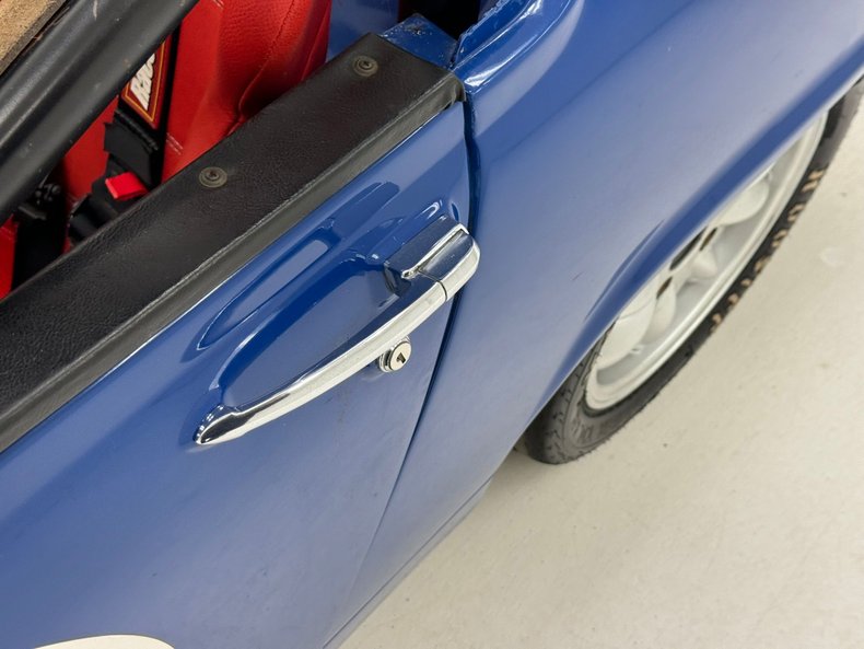 Austin-healey-Sprite-1967-Blue-Red-29