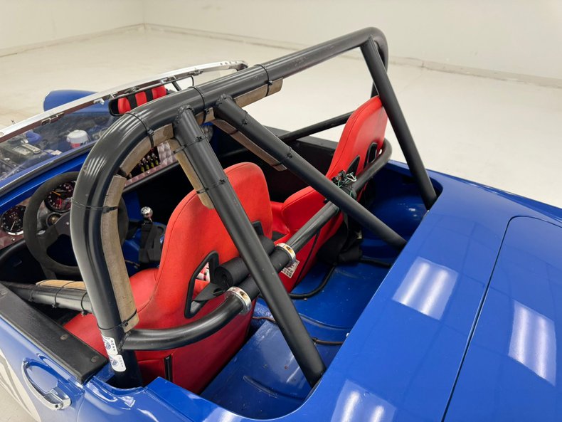 Austin-healey-Sprite-1967-Blue-Red-30