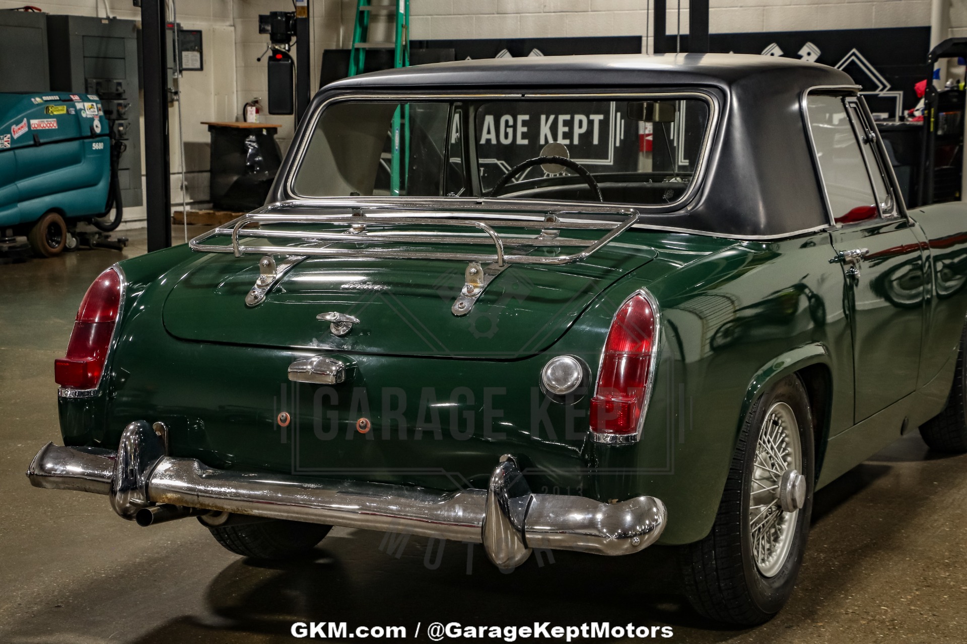 Austin-healey-Sprite-1967-Green-Black-44