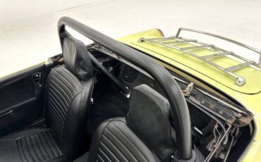 Austin-healey-Sprite-1969-Sunshine-Yellow-Black-11