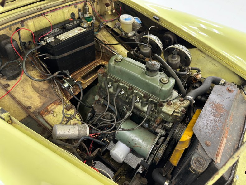 Austin-healey-Sprite-1969-Sunshine-Yellow-Black-21