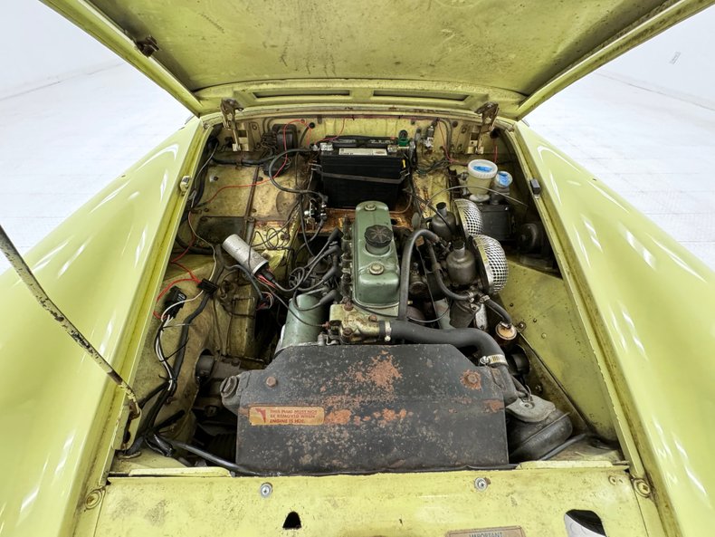 Austin-healey-Sprite-1969-Sunshine-Yellow-Black-22