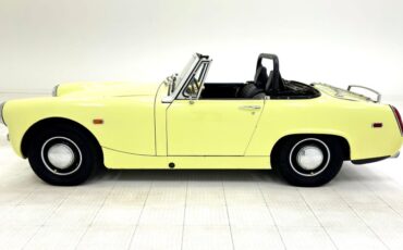 Austin-healey-Sprite-1969-Sunshine-Yellow-Black