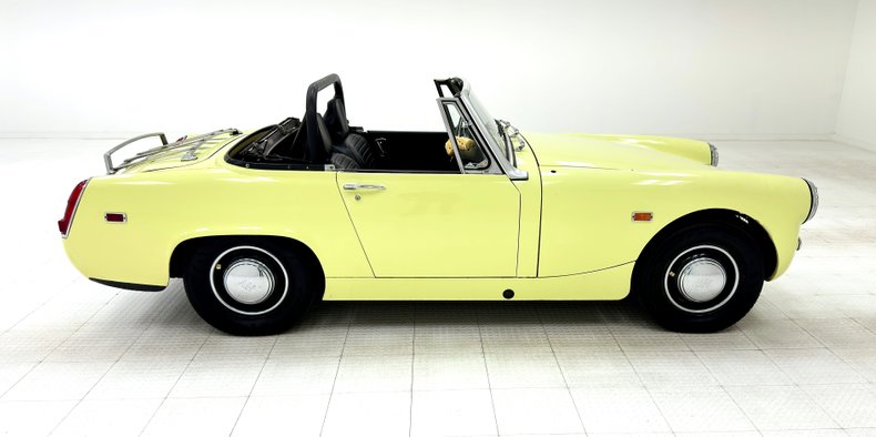 Austin-healey-Sprite-1969-Sunshine-Yellow-Black-4